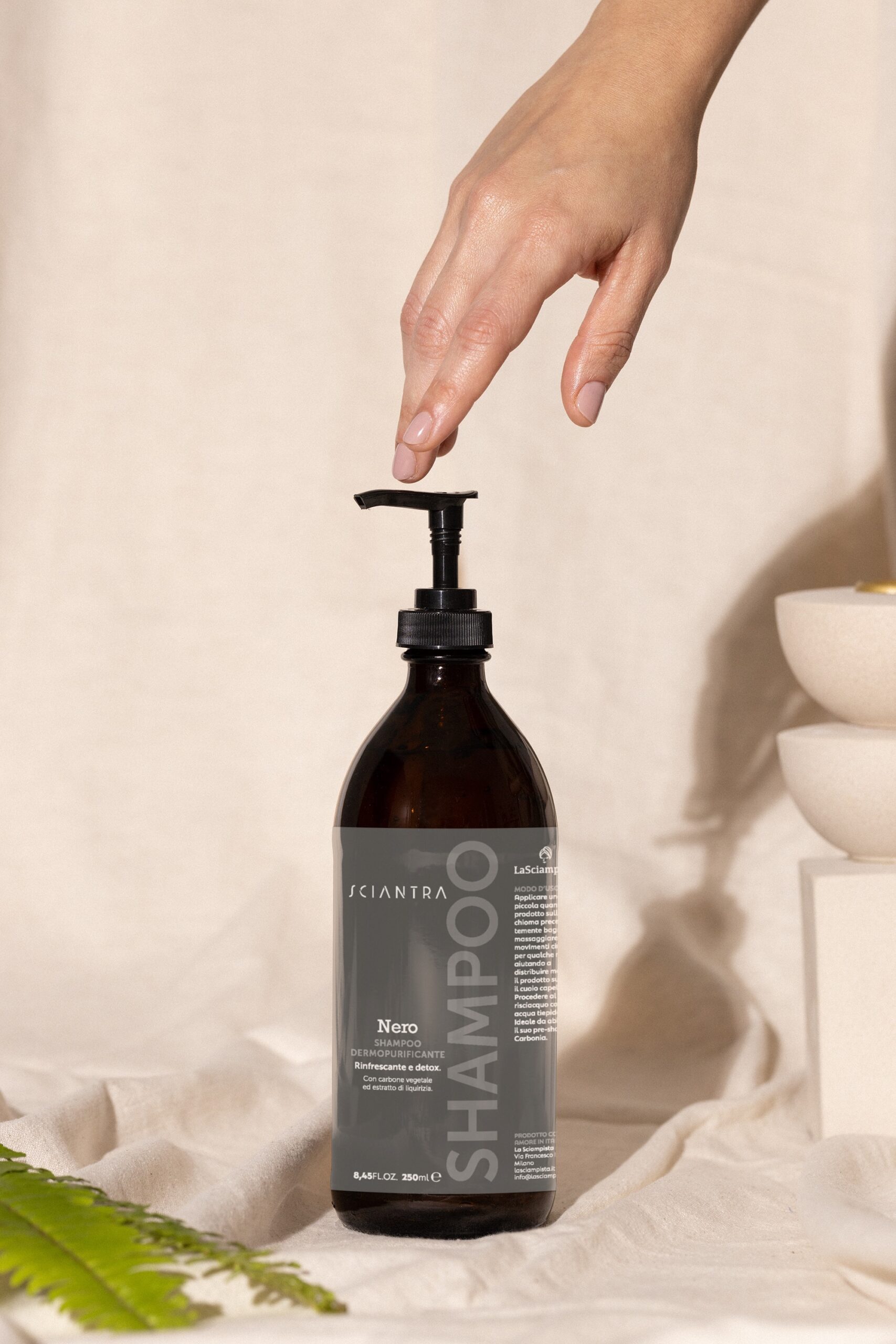 Nero 2 Cura dei capelli